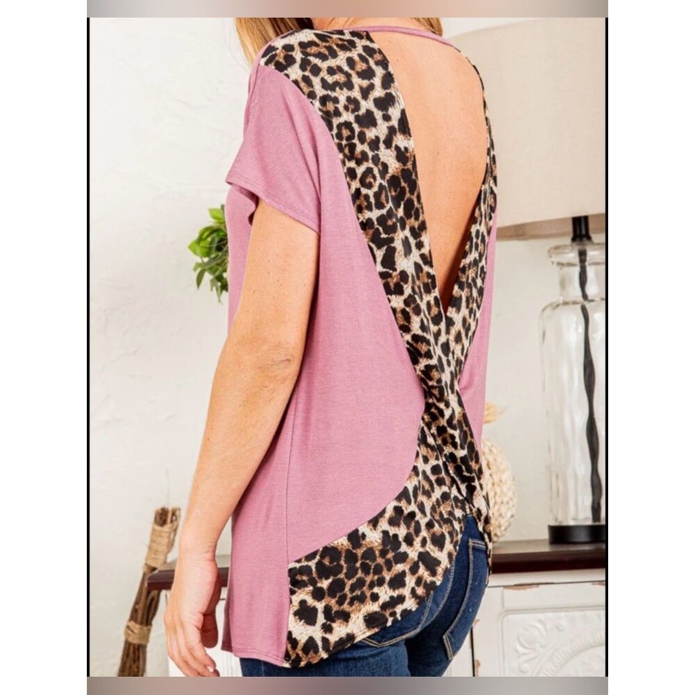 HEIMISH USA NWT Rose Pink Leopard Print Open Back Top - Medium M Boutique